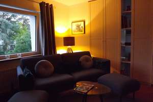 Vollmöblierte 2-Zimmer Wohnung, in Rheinnähe, mit Stellplatz in Düsseldorf Itter