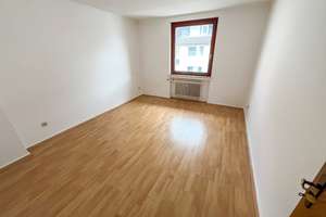 Geestemünde / 3 Zimmer / 2 Balkone / Bad mit Fenster / 2OG – Buchtstraße 45, 27570 Geestemünde, Bremerhaven – Vorschaubild 2