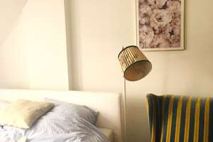 Sonnige 2-Zimmer DG Wohnung im Rheingauviertel von Privat – Rauenthaler Straße 24, 65197 Rheingauviertel / Hollerborn, Wiesbaden – Vorschaubild 3
