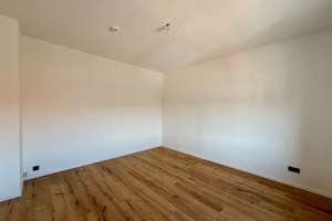 Moderne, frisch sanierte Dachgeschosswohnung – ideal für Singles, Studierende oder Kapitalanleger – Hamburger Chaussee 45, 24113 Hassee, Kiel – Vorschaubild 4