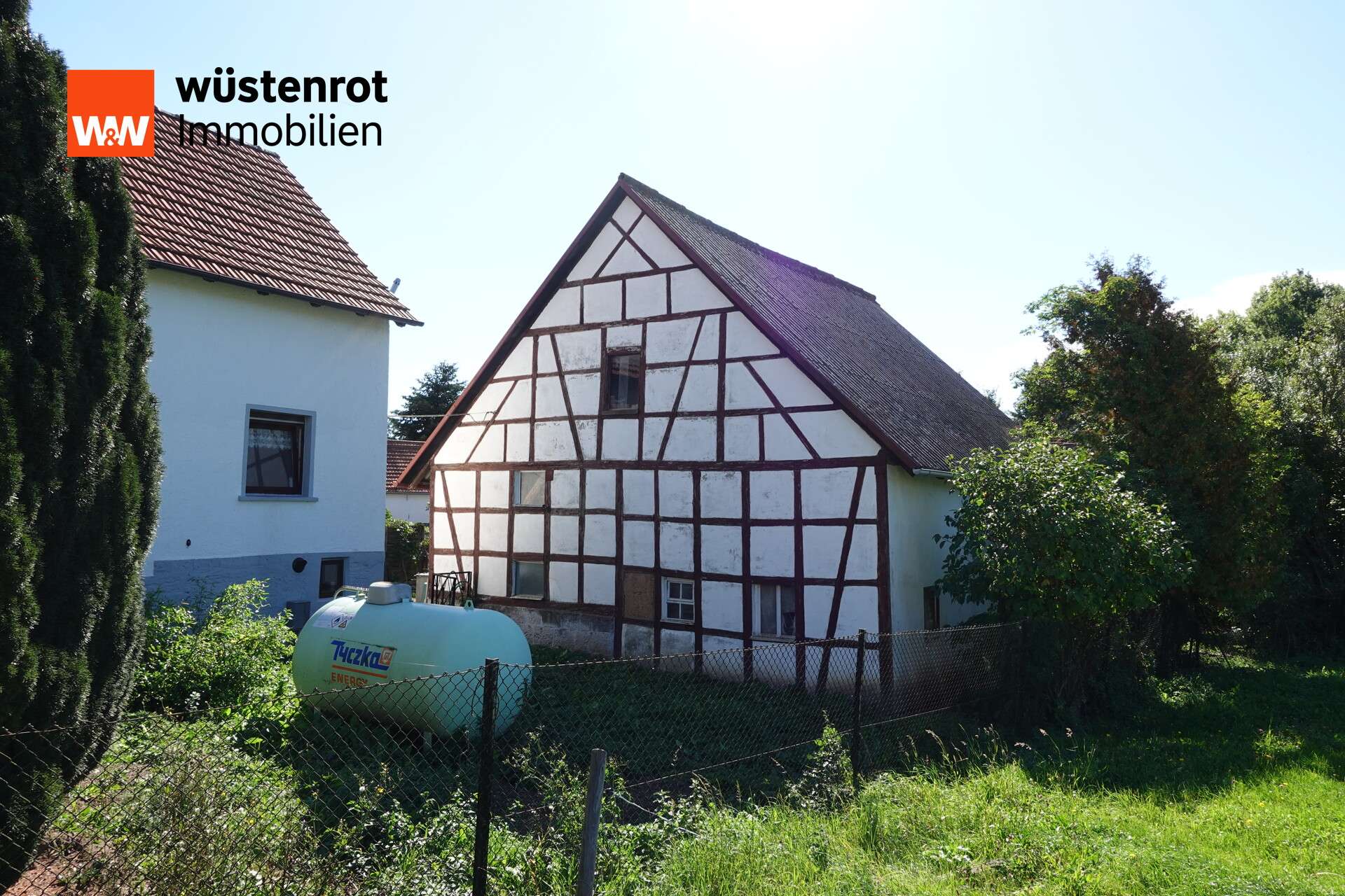 Freistehendes Einfamilienhaus mit großem Grundstück und Scheune in ruhiger dörflicher Lage, Ilm Kreis – Bild 3