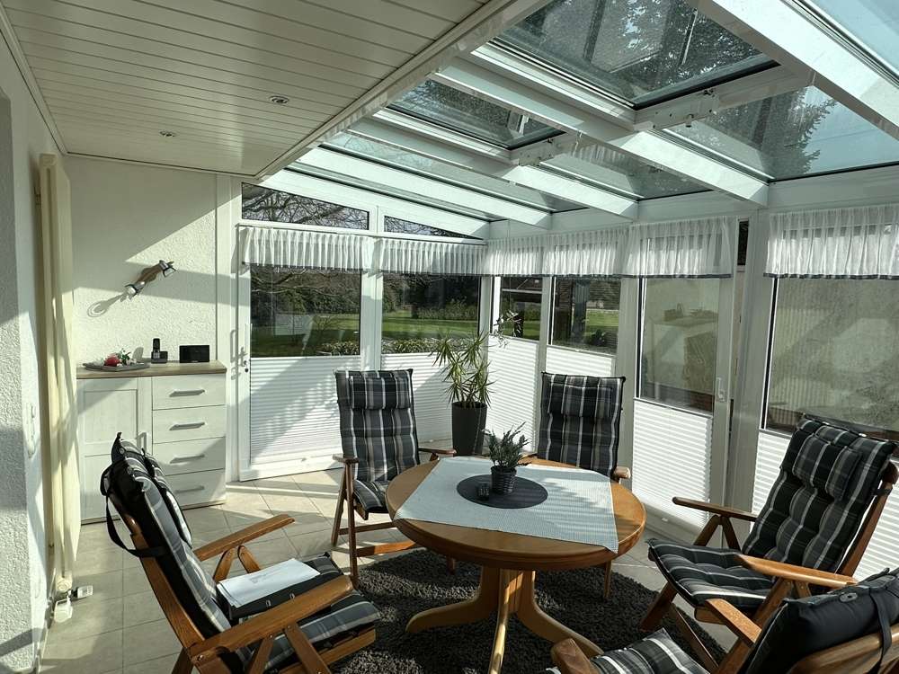 Immobilie in Ostrhauderfehn - Großzügiges Wohnhaus mit besonderem Charme, großem Garten und vielfältigen Nutzungsmöglichkeiten - Bild 3