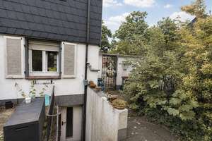 Doppelhaushälfte mit schönem Garten in Alstaden – Garage, Fernwärme & Entwicklungspotenzial – Die vollständige Adresse der Immobilie erhältst du vom Anbieter., 46049 Lirich-Süd, Oberhausen – Vorschaubild 3