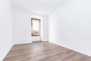 Bezugsfreie 2-Zimmer-Altbauwohnung mit Gartenzugang im Herzen von Moabit – Die vollständige Adresse der Immobilie erhältst du vom Anbieter., 10559 Moabit, Berlin – Vorschaubild 9