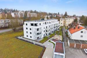Neubau-Eigentumwohnung: 3-Zimmer mit Terrasse, eigenem Gartenanteil und TG-Stellplatz – Die vollständige Adresse der Immobilie erhältst du vom Anbieter., 93057 Innenstadt, Regensburg – Vorschaubild 1