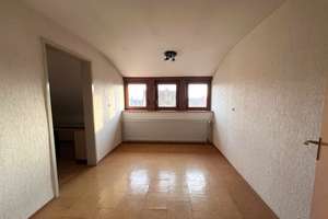 CHARMANT & RUHIG GELEGEN: Zweifamilienhaus mit Garage und schönem Garten in Asselfingen zu verkaufen – Die vollständige Adresse der Immobilie erhältst du vom Anbieter., 89176 Asselfingen – Vorschaubild 21
