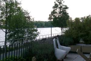 Exklusives Wohnen im Westhafen mit traumhafter Terrasse und Mainblick - teilmöbliert – 60327 Gutleutviertel, Frankfurt am Main – Vorschaubild 2