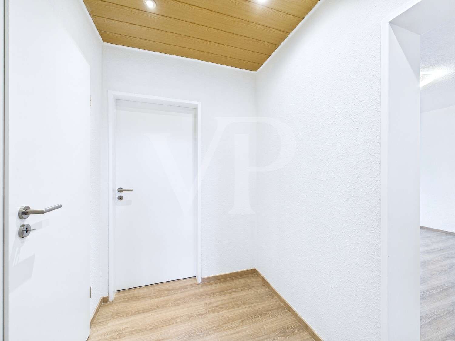 Immobilie in Emden - Hell und modern: Renovierte 4-Zimmer-Wohnung in Emden - Bild 3