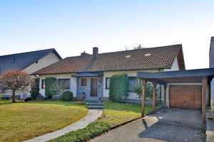 Traumhauspotenzial mit extra großem Garten! Hier ist drinnen und draußen viel Platz für Ihre Pläne! – Karlsruhe (Kreis) – Vorschaubild 1