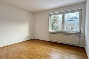 Gepflegte Doppelhaushälfte mit zwei Wohneinheiten und flexiblem Nutzungskonzept – Die vollständige Adresse der Immobilie erhältst du vom Anbieter., 84036 Achdorf, Landshut – Vorschaubild 5