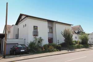 Architektenhaus mit Split-Level-Charme und Panorama-Terrasse – Die vollständige Adresse der Immobilie erhältst du vom Anbieter., 65795 Hattersheim am Main – Vorschaubild 1