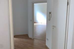 Lichtdurchflutete 2-Zimmer Wohnung inkl. eigener Terrasse in Siegen – Kampenstraße 22, 57072 Siegen, Siegen – Vorschaubild 3