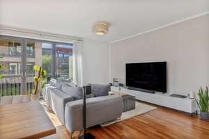 Einzigartige exklusive, barrierefreie 4-Zimmerwohnung direkt am Wasser mit Loggia und Tiefgarage – Die vollständige Adresse der Immobilie erhältst du vom Anbieter., 23558 Sankt Lorenz Süd, Lübeck – Vorschaubild 9