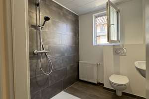 Helle und modernisierte 2-Zimmer-Eigentumswohnung im Zweifamilienhaus in Darmstadt-Wixhausen – Die vollständige Adresse der Immobilie erhältst du vom Anbieter., 64291 Wixhausen, Darmstadt – Vorschaubild 4
