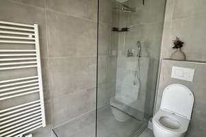 Exklusive Maisonette-Wohnung mit hochwertiger Ausstattung, Balkon & 2 Bädern – Am Neggenborn 36, 44894 Langendreer, Bochum – Vorschaubild 2