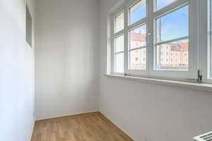 JETZT KAUFNEBENKOSTEN EINSPAREN! CA: 4,1% RENDITE - ERSTKLASSIGE 2 ZI. WOHNUNG IN TOP LAGE – Dohnaer Platz 13, 1239 Prohlis-Nord, Dresden – Vorschaubild 4