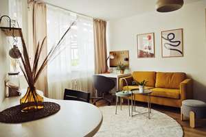 Wohnung nach Modernisierung mit Balkon: Geschmackvolle 1-Zimmer-Wohnung – Stindestraße 27, 12167 Steglitz, Berlin – Vorschaubild 1