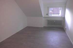 Exklusive 3-Zimmer-DG-Wohnung mit Einbauküche und Balkon in Stuttgart – Sombartstr. 29, 70565 Rohr, Stuttgart – Vorschaubild 5