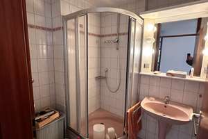 Vollständig renovierte Wohnung mit drei Zimmern sowie Balkon und Einbauküche in Stuttgart – Die vollständige Adresse der Immobilie erhältst du vom Anbieter., 70376 Birkenäcker, Stuttgart – Vorschaubild 8