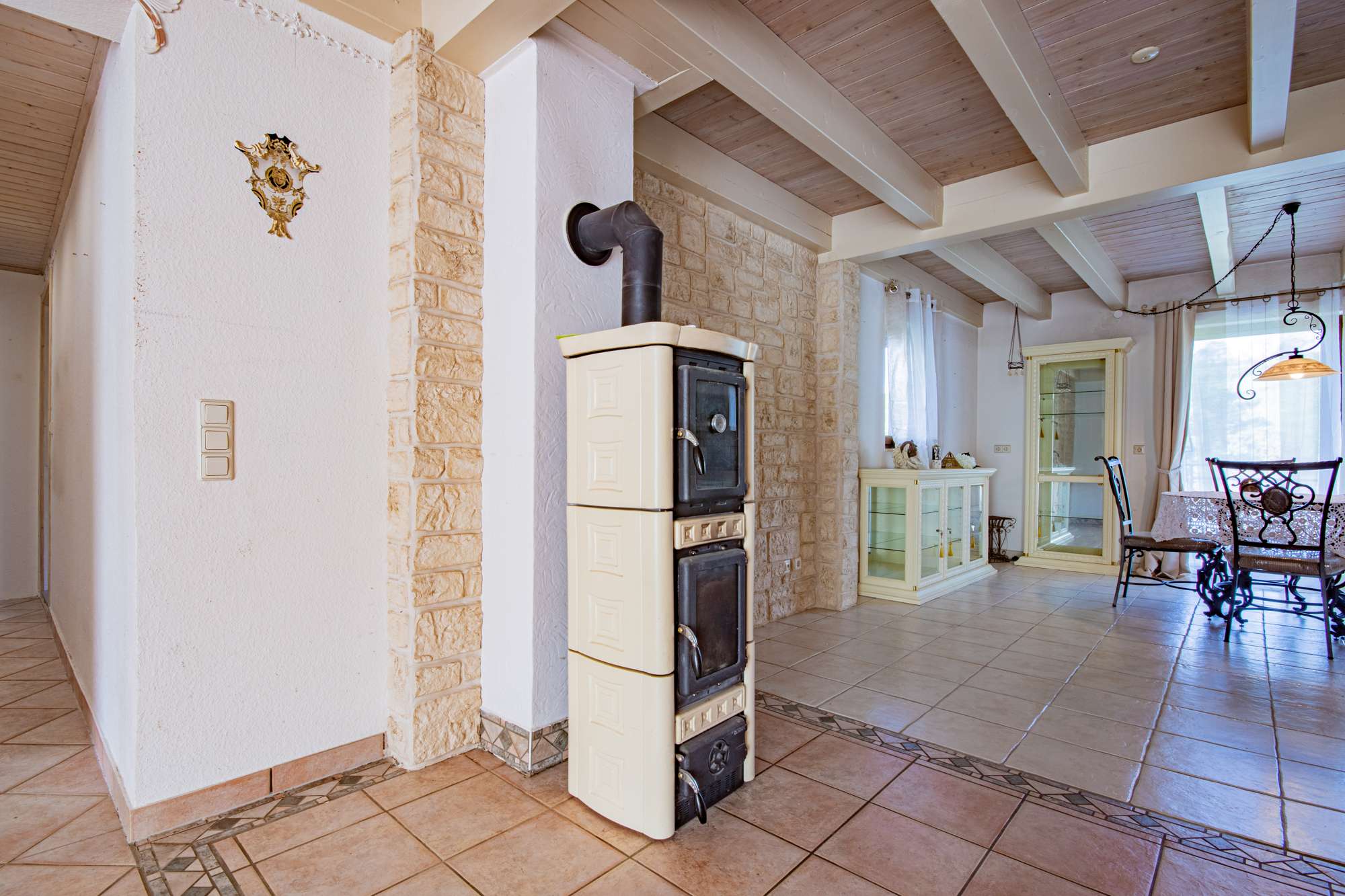 Immobilie in Weilheim - Zwei vielseitig nutzbare Doppelhaushälften mit großem Ausbaupotenzial in Weilheim - Heubach - Bild 11