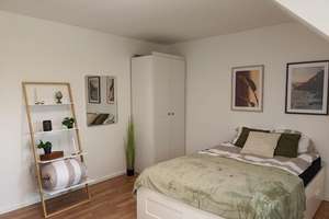 Moderne 1-Zi.-Whg. in ruhiger Lage in Düsseldorf-Rath - 30 m², frisch renoviert & möbliert