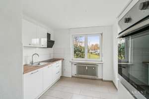 Sofort-Bezugsbereit: Helle, frisch renovierte 2 Zimmer-Wohnung mit Südbalkon in ruhiger Lage – Die vollständige Adresse der Immobilie erhältst du vom Anbieter., 80933 Lerchenau-Ost, München – Vorschaubild 4