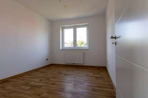 Ganderkesee | renovierte, zentral gelegene 3 Zi.-Wohnung mit Balkon und Stellplatz – Die vollständige Adresse der Immobilie erhältst du vom Anbieter., 27777 Ganderkesee – Vorschaubild 9