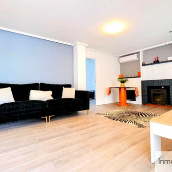 CHALET IN URB. LOS PINARES!!