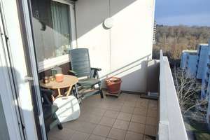 Wohnung mit Weitblick! Schöne 2,5 - 3,5 Zimmerwohnung in Stuttgart-Möhringen! – Die vollständige Adresse der Immobilie erhältst du vom Anbieter., 70567 Möhringen-Ost, Stuttgart – Vorschaubild 2