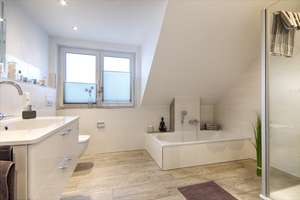 LETZTE DHH - Bestseller*Geräumige Doppelhaushälfte* 4 Zimmer plus Dachstudio*! 65 – Julius-Frank-Str. 65, 28865 Lilienthal – Vorschaubild 8