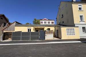 Katip | Kapitalanlage mit einem Bungalow und zwei Gewerbeeinheiten (Büro -Praxis/ Gastro) im Paket – Die vollständige Adresse der Immobilie erhältst du vom Anbieter., 86163 Hochzoll-Nord, Augsburg – Vorschaubild 2
