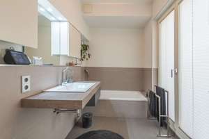 Zu Verkaufen! Bezugsfreie 3-Zimmer-Erdgeschoss-Wohnung mit Privatgarten im Samariterkiez! – Bänschstraße 85A, 10247 Friedrichshain, Berlin – Vorschaubild 18