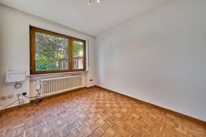 FREESTANDING HOUSE! 6-room, 5-bed, 3.5-bath, double garage and outdoor sauna *dogs allowed* – Die vollständige Adresse der Immobilie erhältst du vom Anbieter., 65388 Schlangenbad – Vorschaubild 15