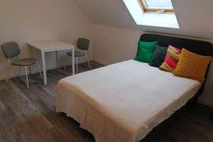 NICHT FÜR FAMILIEN GEEIGNET! WG Zimmer in top Lage Nähe Köln in Leverkusen-Opladen City Erstbezug
