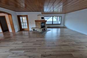 Großzügige 4-Zimmer-Wohnung in zentraler Lage von Ründeroth mit großer Terrasse – Die vollständige Adresse der Immobilie erhältst du vom Anbieter., 51766 Engelskirchen – Vorschaubild 3