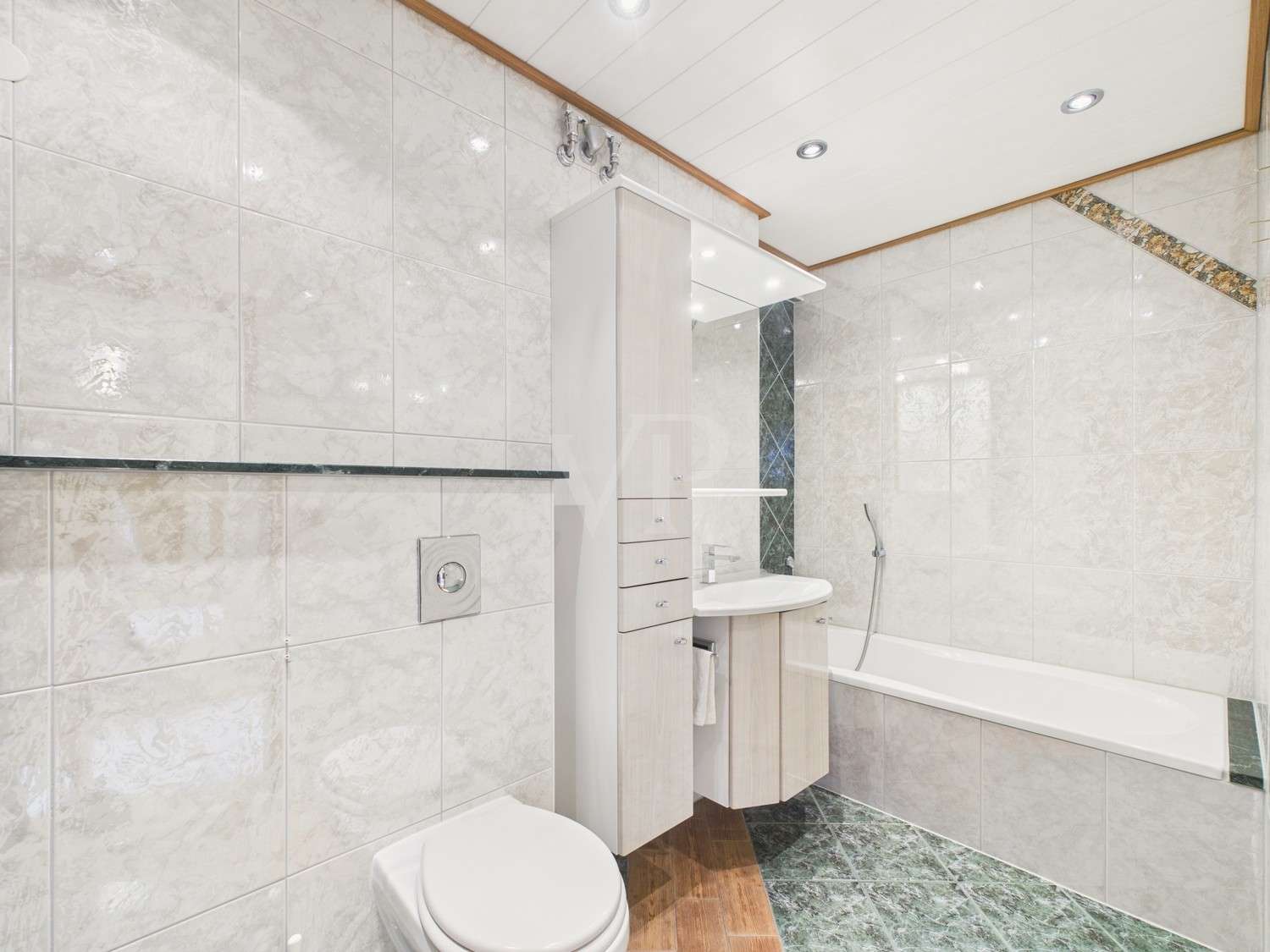 Immobilie in Niederwerrn - Platz für neue Wohnideen:  3-Zimmer-Wohnung mit Balkon und Tiefgaragenstellplatz - Bild 5