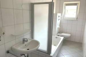Einziehen statt renovieren. / Move in instead of renovating. – Schulstraße 16, 29339 Wathlingen – Vorschaubild 10
