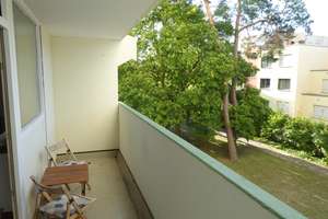 helle schöne und ruhige Wohnung im 1. OG mit Balkon, Nähe Kanal – Europakanal 36, 91056 Büchenbach Nord, Erlangen – Vorschaubild 1