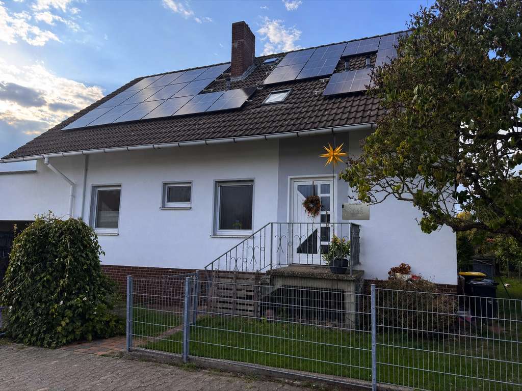 Immobilie in Wölpinghausen - Einfamilienhaus mit Pool, PV-Anlage und viel Platz für die Familie in Bergkirchen - Bild 0