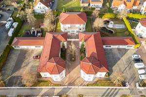 Palaisartige Neoklassik-Villa in Pfuhl – Die vollständige Adresse der Immobilie erhältst du vom Anbieter., 89233 Neu-Ulm – Vorschaubild 2