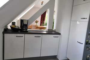 Freundliche und modernisierte 3-Raum-DG-Wohnung in Dortmund-Oestrich – Am Hölzgen 1, 44357 Dortmund – Vorschaubild 1