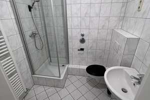 Frisch saniert! 2 Zimmer Dachgeschosswohnung im Südviertel – Walter-Hohmann-Str. 24, 45128 Südviertel, Essen – Vorschaubild 6