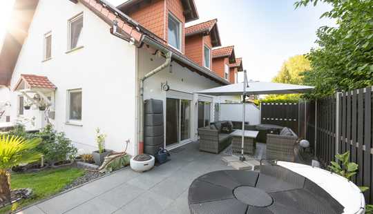 Bild von 8-Zimmer-Familiendomizil mit Einliegerwohnung - Setzen Sie sich ins gemachte Nest...