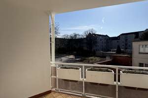 Helle, großzügige 2-Zimmer Wohnung nähe Klinikum – Cranachstraße 11a, 45147 Holsterhausen, Essen – Vorschaubild 4
