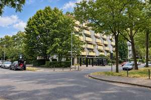 Stadt trifft Grün! 
Eigentumswohnung mit drei Balkonen am Volksgarten! – 50677 Neustadt/Süd, Köln – Vorschaubild 1