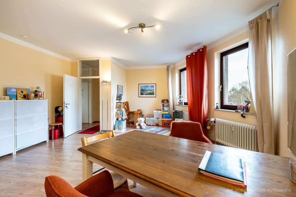 Immobilie in Bergisch Gladbach - „Gut vermietete Praxis/Büro Gewerbefläche in Wohn- und Geschäftshaus zentrale Lage Bergisch Gladbach - Bild 4