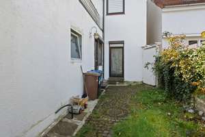 Bremen-Schwachhausen | Gepflegtes Mehrfamilienhaus mit 3 abgeschlossenen Wohneinheiten – Die vollständige Adresse der Immobilie erhältst du vom Anbieter., 28211 Radio Bremen, Bremen – Vorschaubild 10