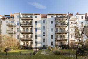 Erstbezug im kernsanierten Altbau | zwei Balkone | Bestlage der List