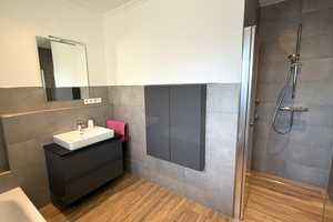 Zentrum! Junger Bungalow, KfW 55 Energie mit Garage, Kaminofen, EBK. Kleines Grundstück… – Leer (Kreis) – Vorschaubild 19