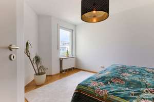 Ankommen, durchatmen und wohlfühlen – freie 2- Zimmer-Wohnung mit sonniger Loggia! – Die vollständige Adresse der Immobilie erhältst du vom Anbieter., 85622 Feldkirchen – Vorschaubild 6
